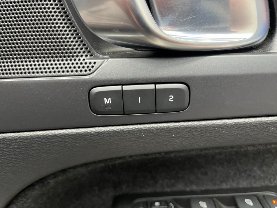 2022 Volvo XC40
