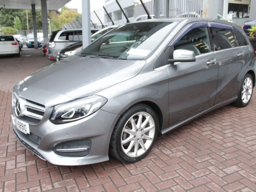 2016 Mercedes-Benz B 180