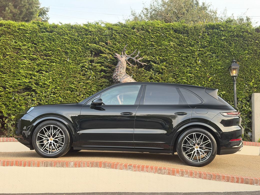 2024 Porsche Cayenne