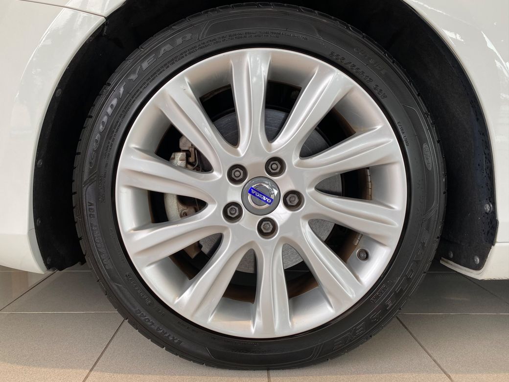 2015 Volvo V40