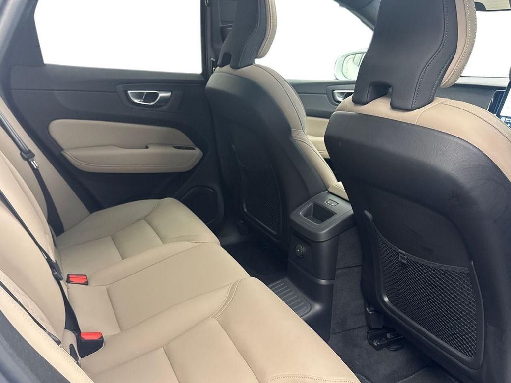 2025 Volvo XC60