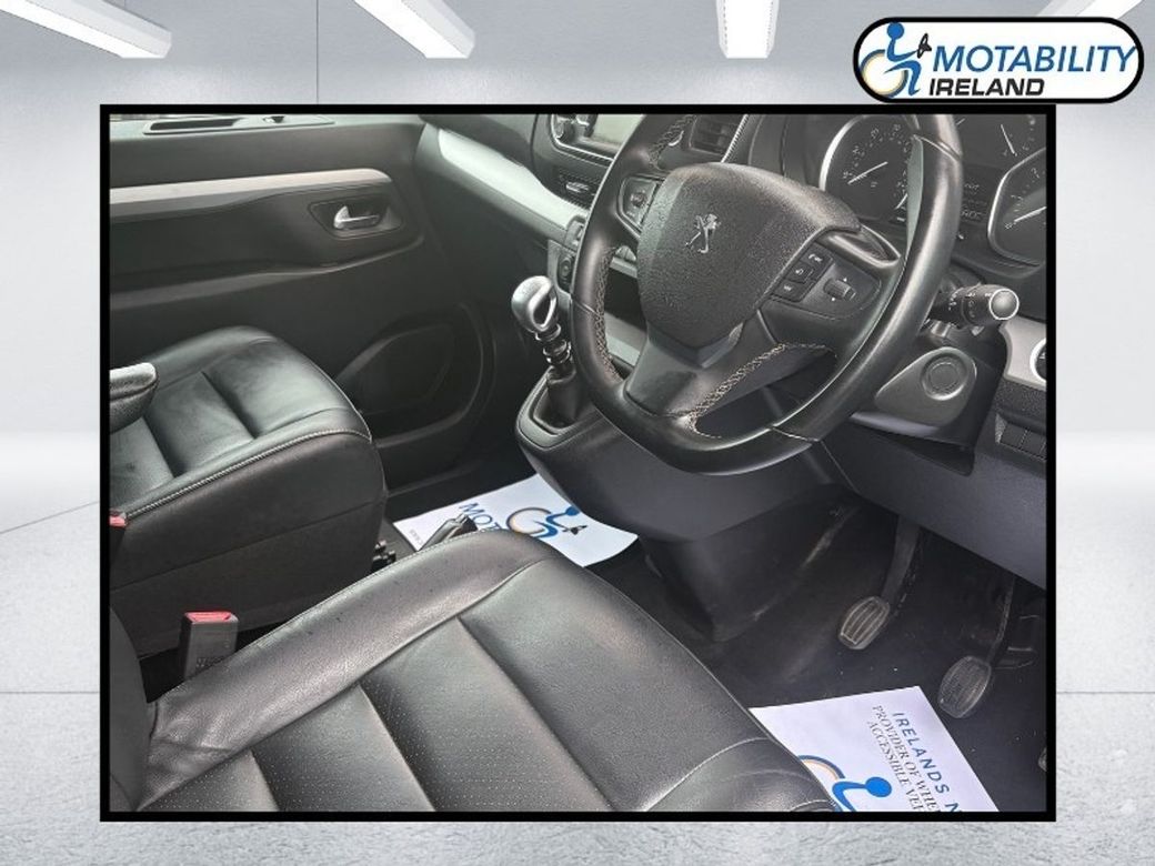 2020 Peugeot Traveller