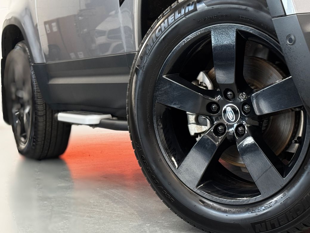 2023 Land Rover Defender