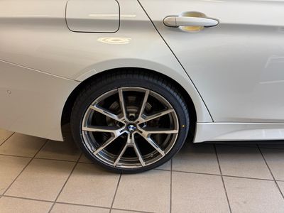 2018 BMW 330