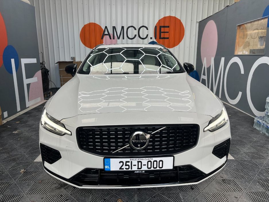 2025 Volvo V60