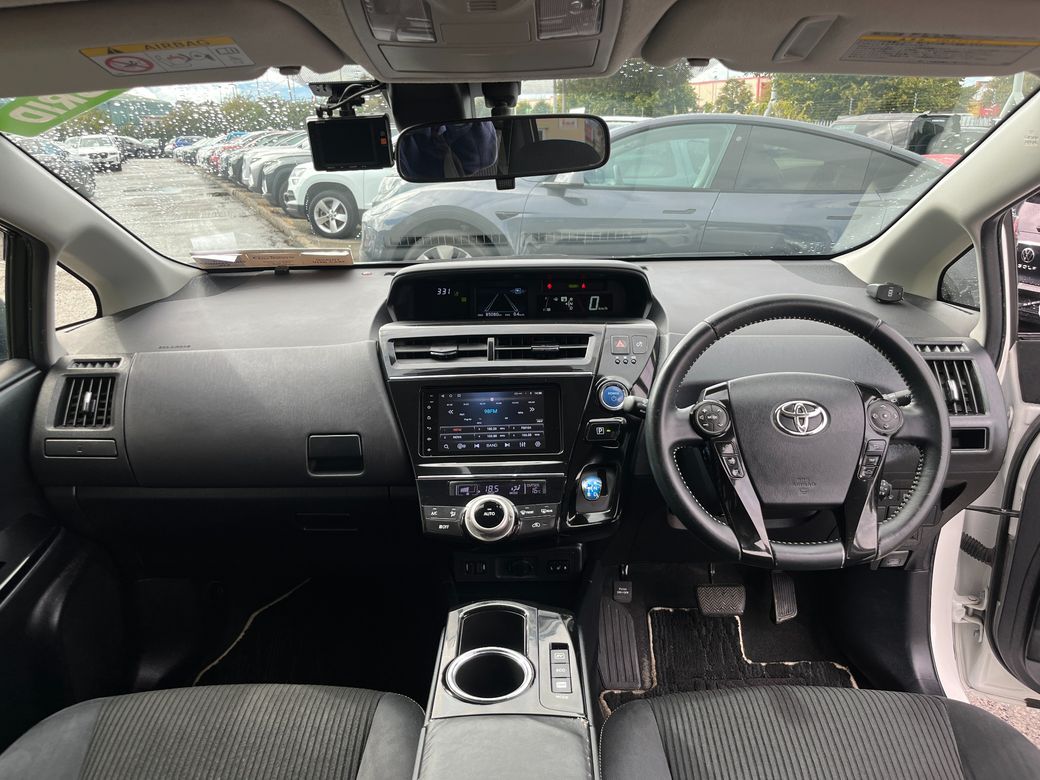 2017 Toyota Prius Alpha