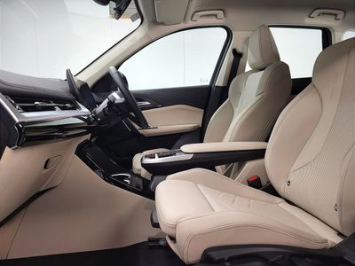2025 BMW X1