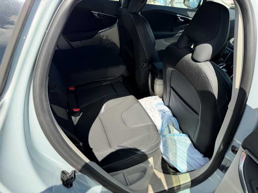 2013 Volvo V40