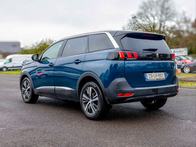 2023 Peugeot 5008