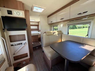 2018 BURSTNER  LYSEO I743G AUTO R.H.D Q/B 