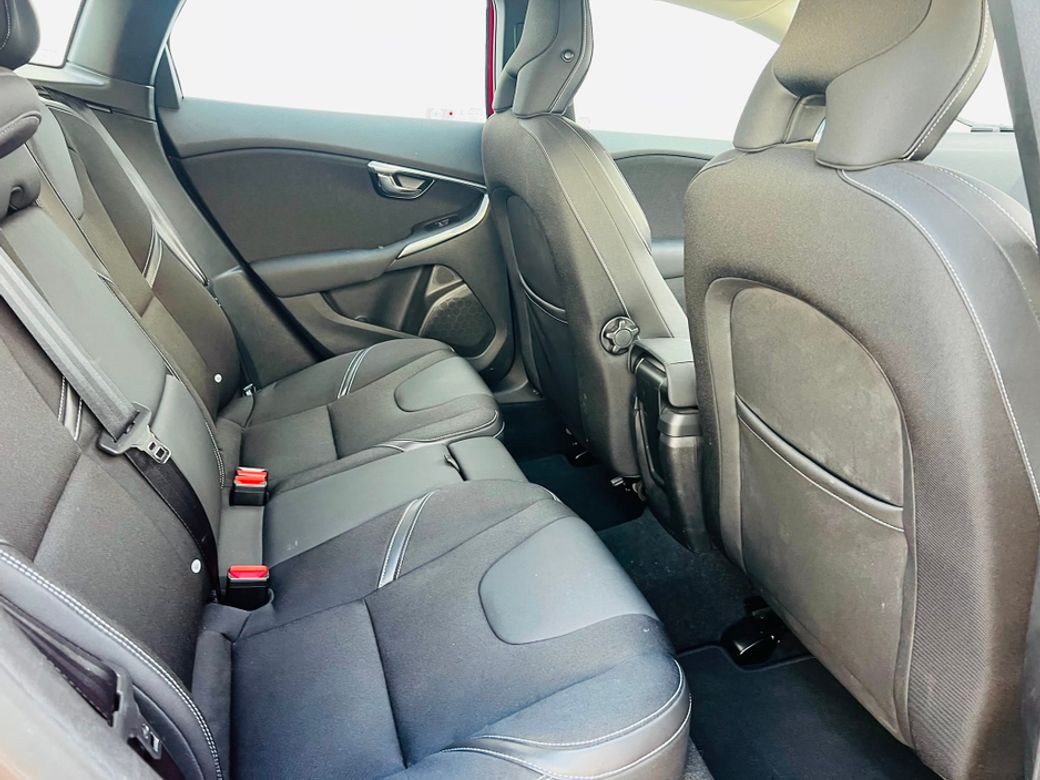 2014 Volvo V40