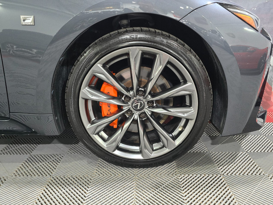 2021 Lexus IS 300h