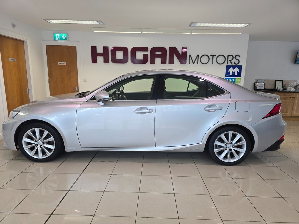 2014 Lexus IS 300h