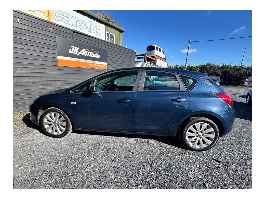 2011 Opel Astra