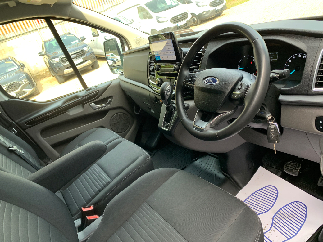 2023 Ford Transit Custom