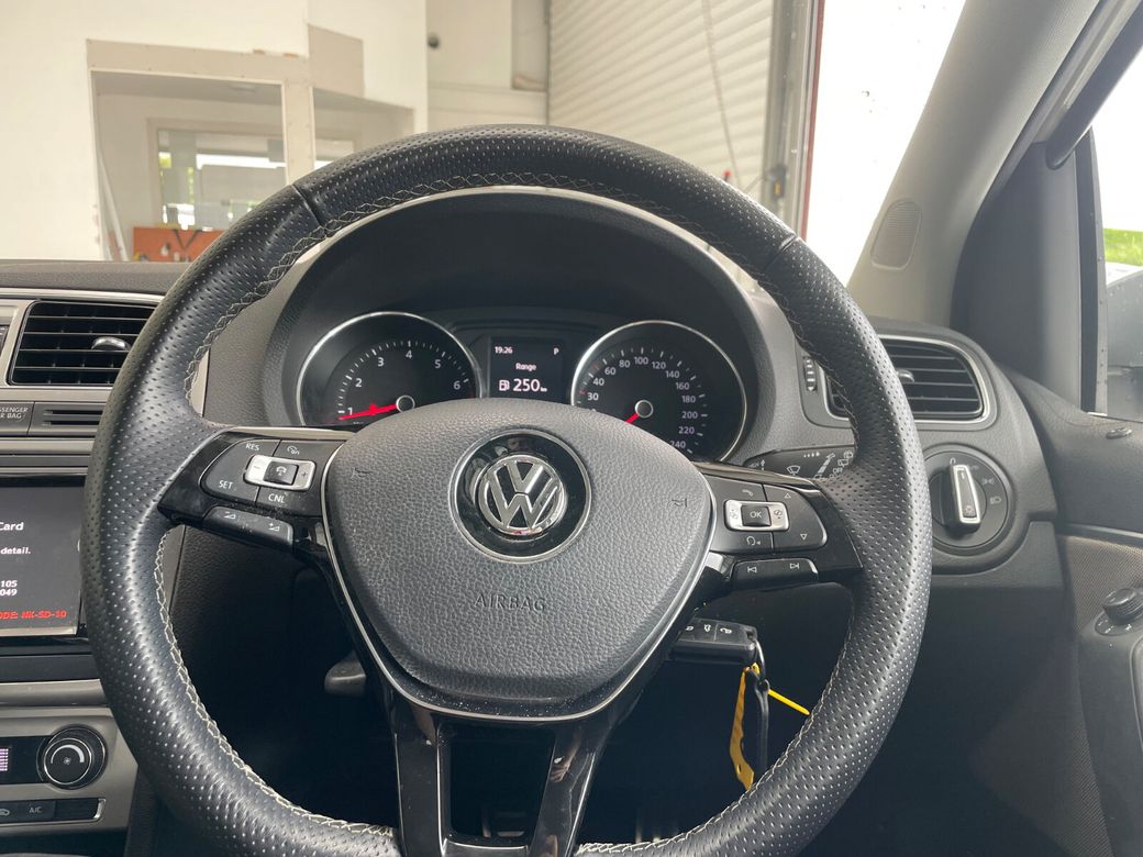 2017 Volkswagen Polo