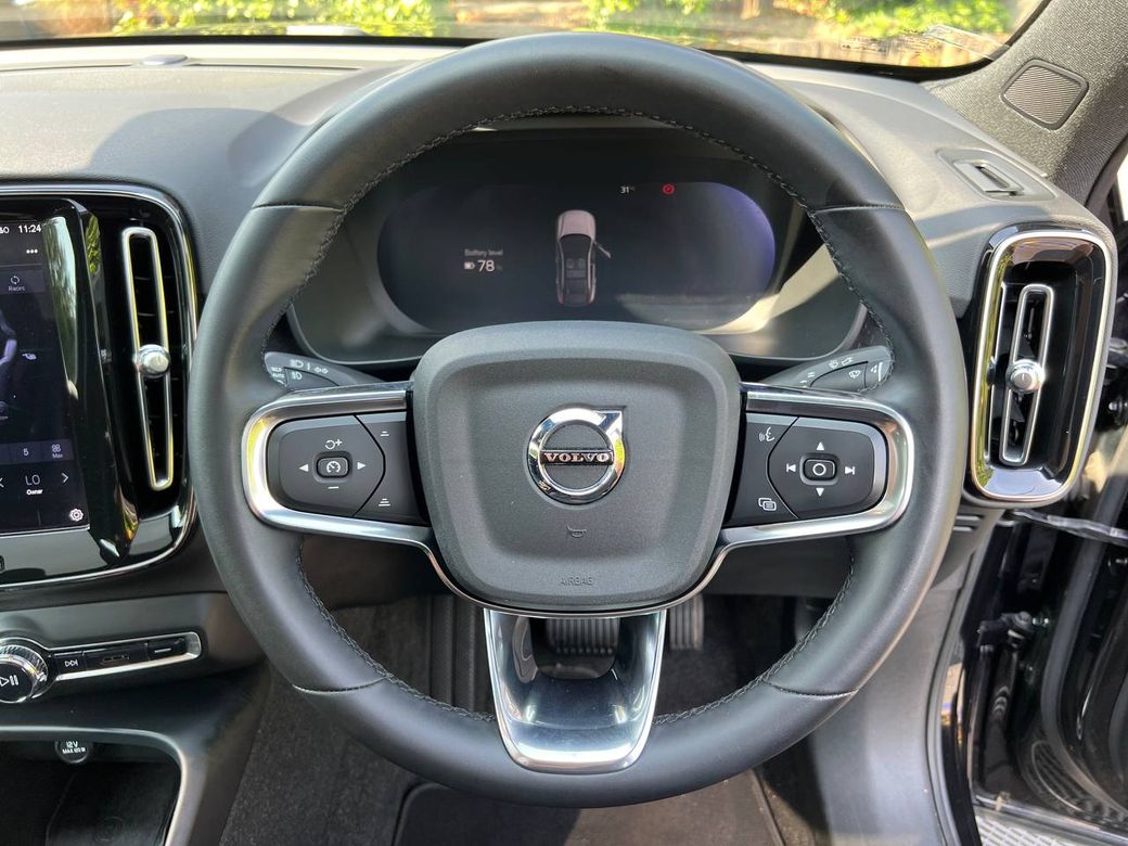 2023 Volvo C40