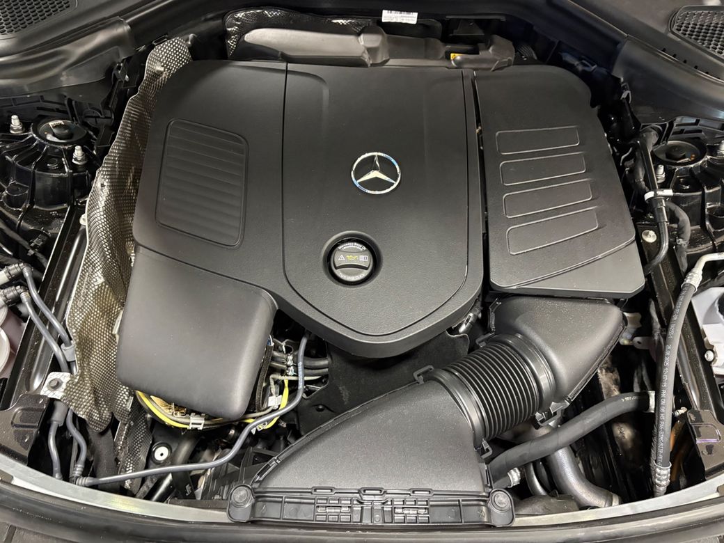 2025 Mercedes-Benz GLC Class