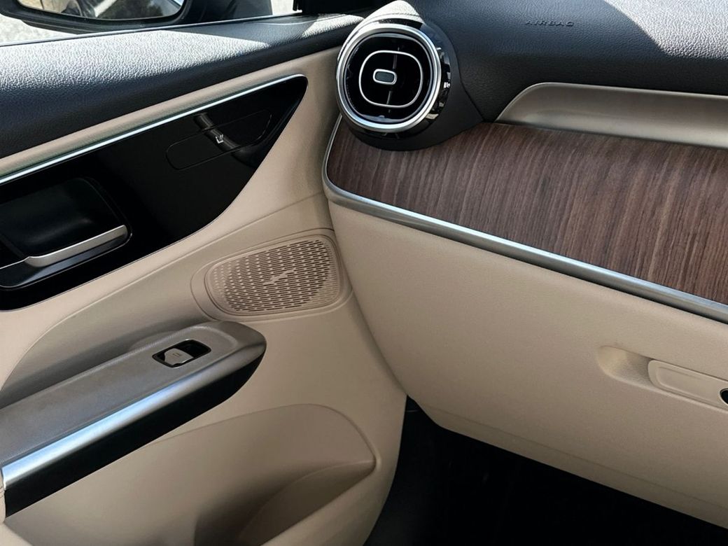 2023 Mercedes-Benz GLC Class