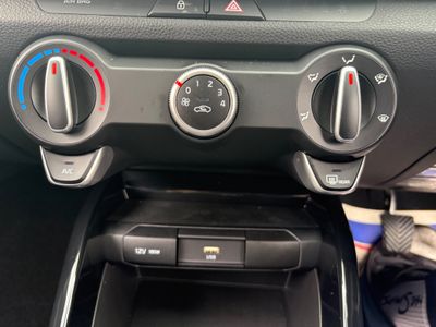 2025 Kia Stonic