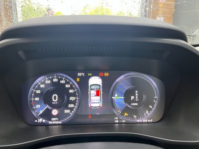 2022 Volvo XC40
