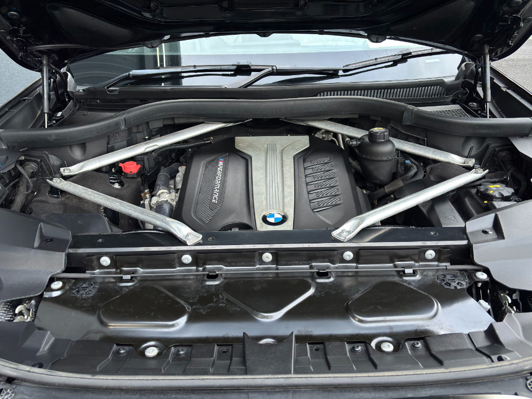 2021 BMW X7