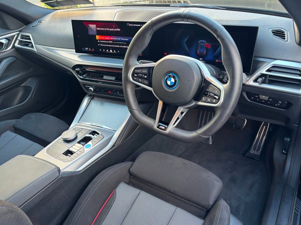 2025 BMW i4