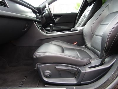2017 Jaguar XF