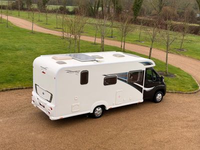 2016 BAILEY APPROACH  AUTOGRAPH 745 R.H.D LOW PROFILE 