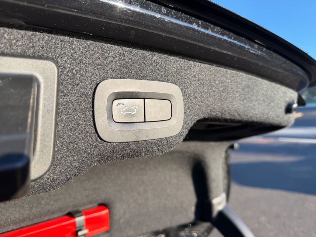 2018 Volvo S90