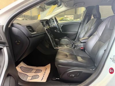 2015 Volvo V40