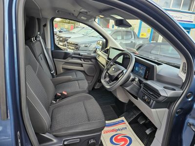 2024 Ford Transit Custom