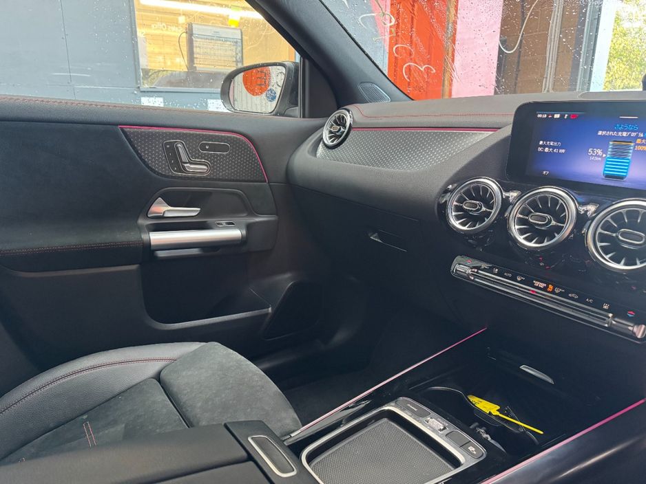 2025 Mercedes-Benz EQA