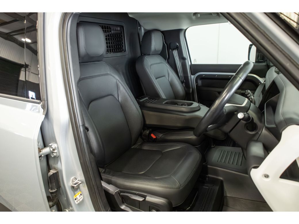 2024 Land Rover Defender 110