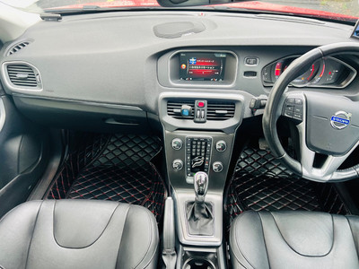 2015 Volvo V40