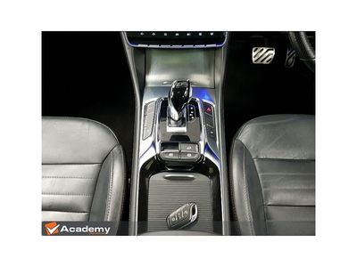 2023 MG HS