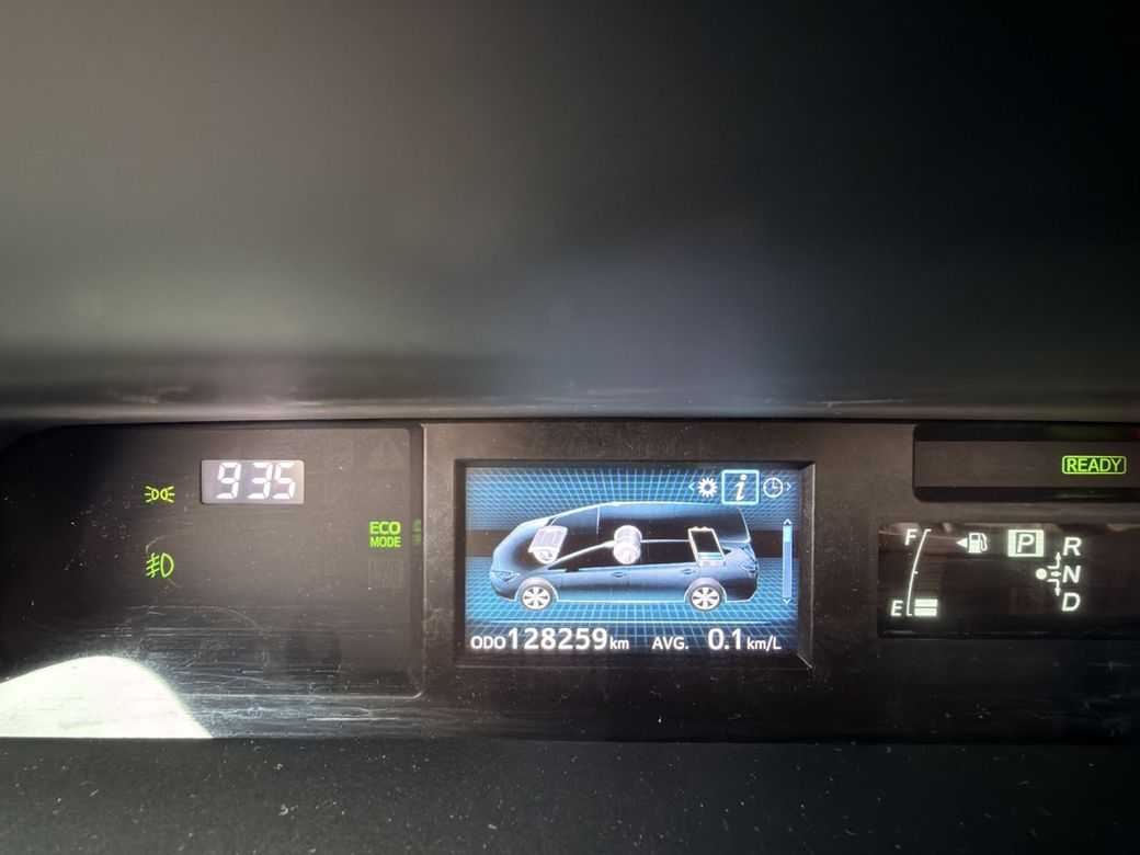 2016 Toyota Prius Alpha