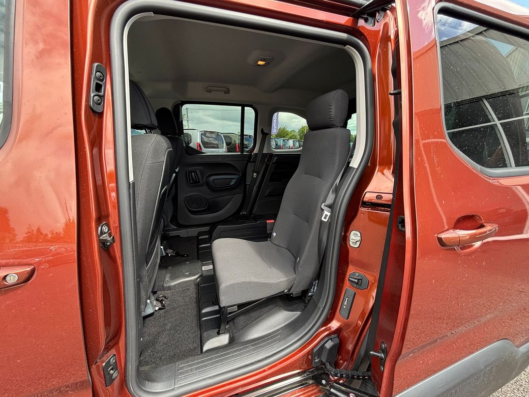2022 Peugeot Rifter