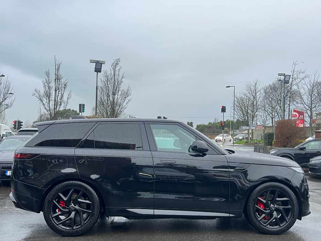 2025 Land Rover Range Rover Sport
