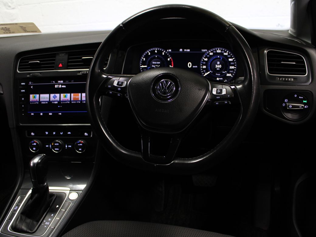 2019 Volkswagen Golf