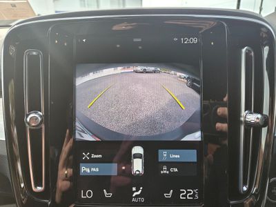 2023 Volvo XC40