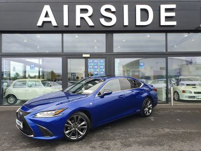 2019 Lexus ES 300h