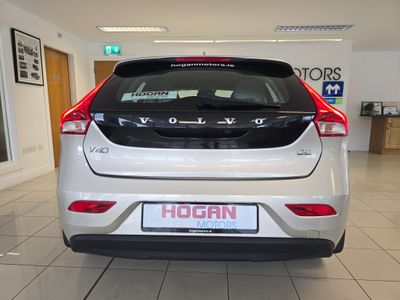 2016 Volvo V40