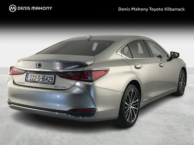 2022 Lexus ES 300h