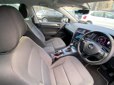 2019 Volkswagen Golf