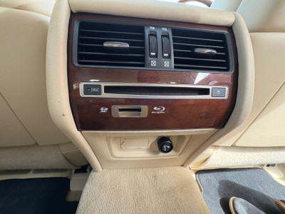 2015 Lexus LS