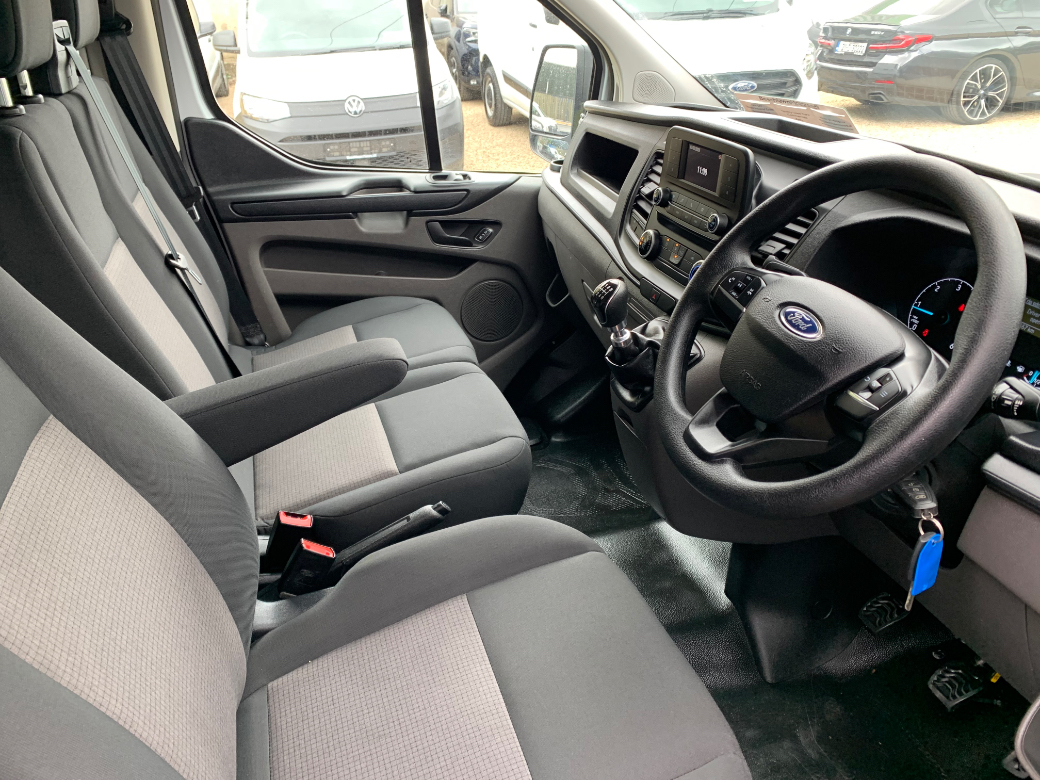 2023 Ford Transit Custom