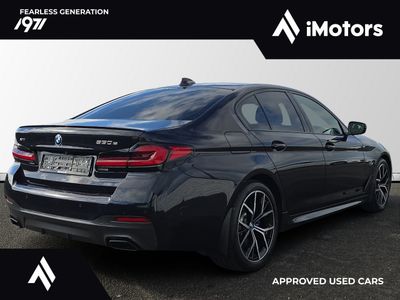 2023 BMW 530