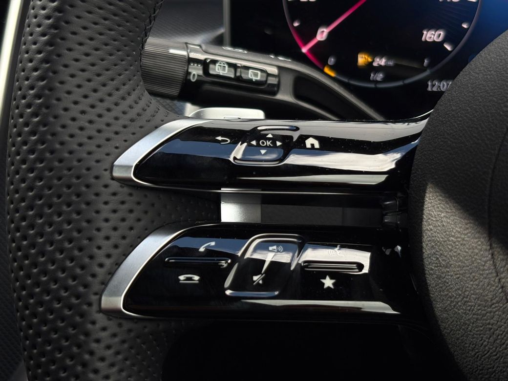 2025 Mercedes-Benz GLC Class