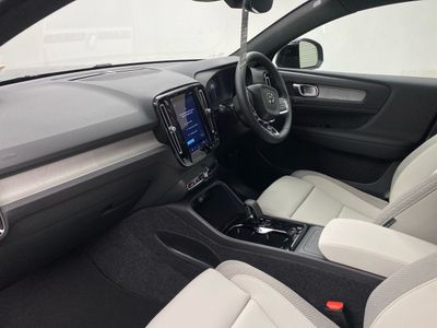 2026 Volvo EC40